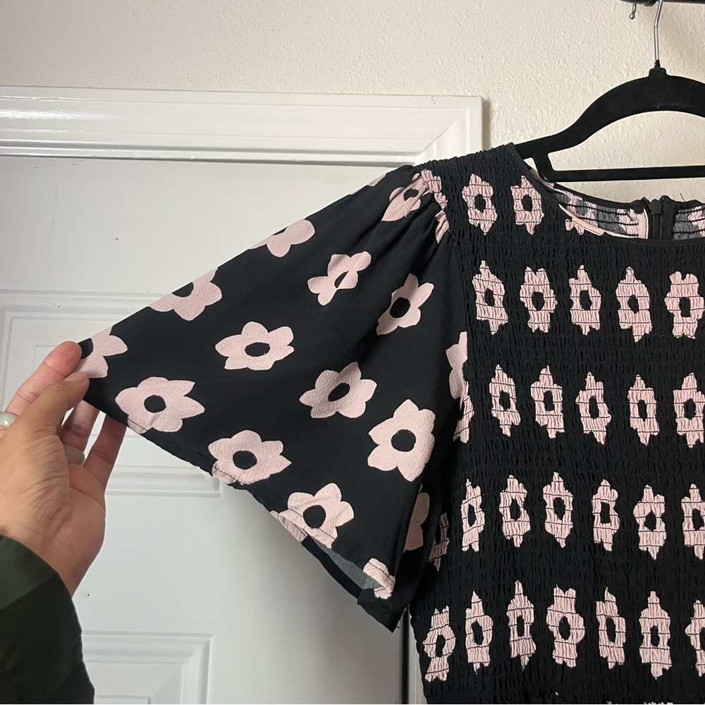 KITRI black pink floral smocked tiered short sleeve maxi dress - Picture 2 of 8